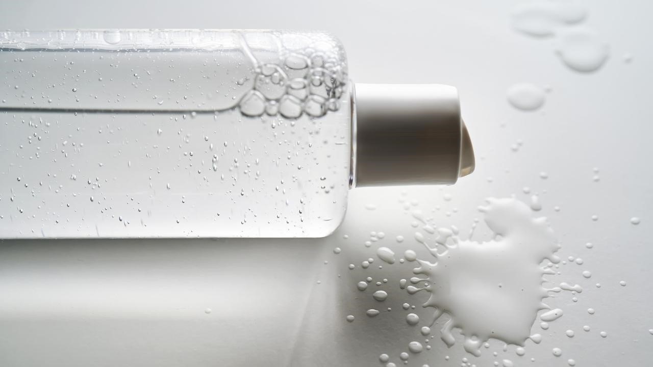 痘痘肌適合什麼化妝水？